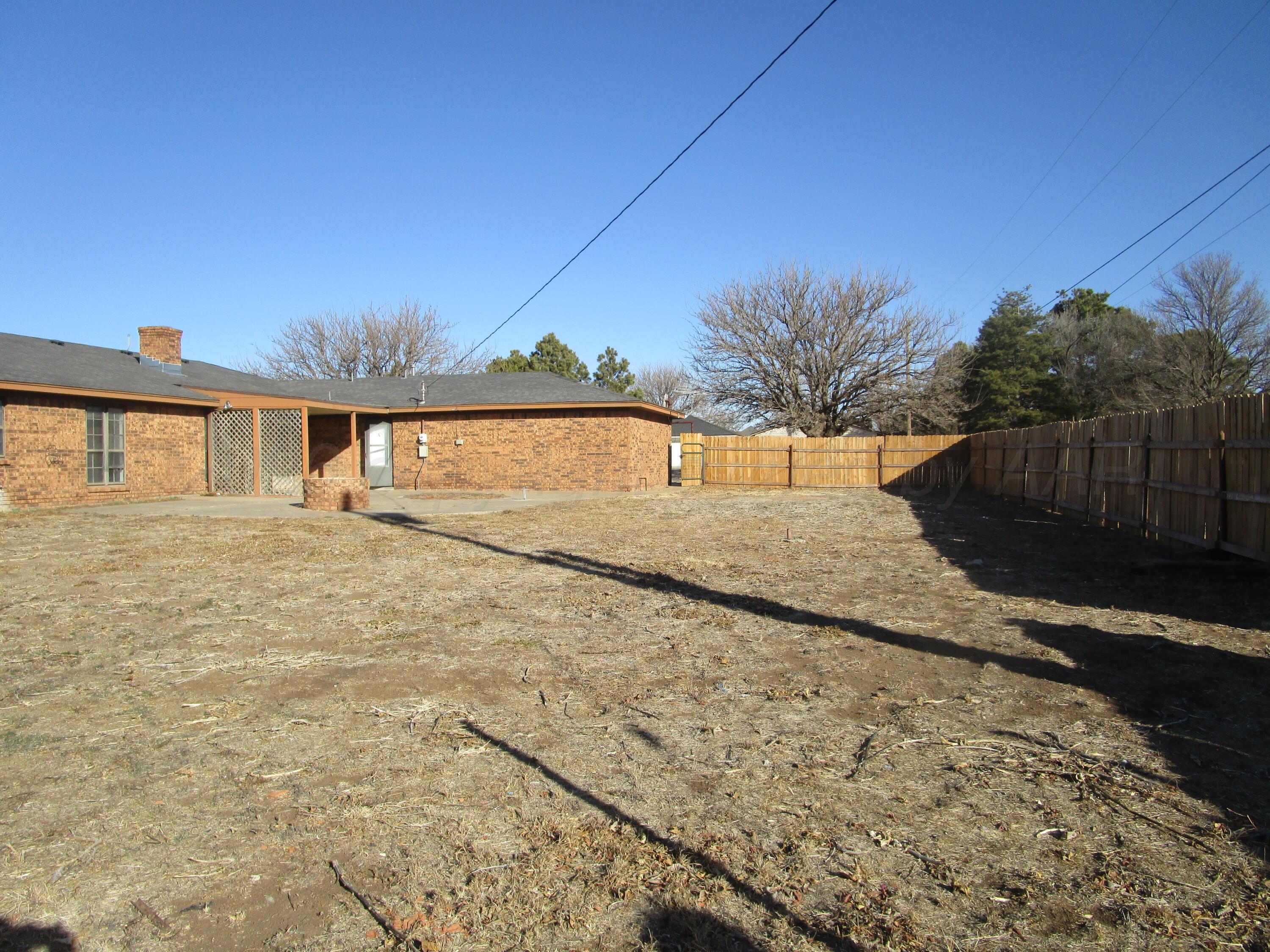 601 Alamo Street Claude, TX 79019 - Photo 10 of 30