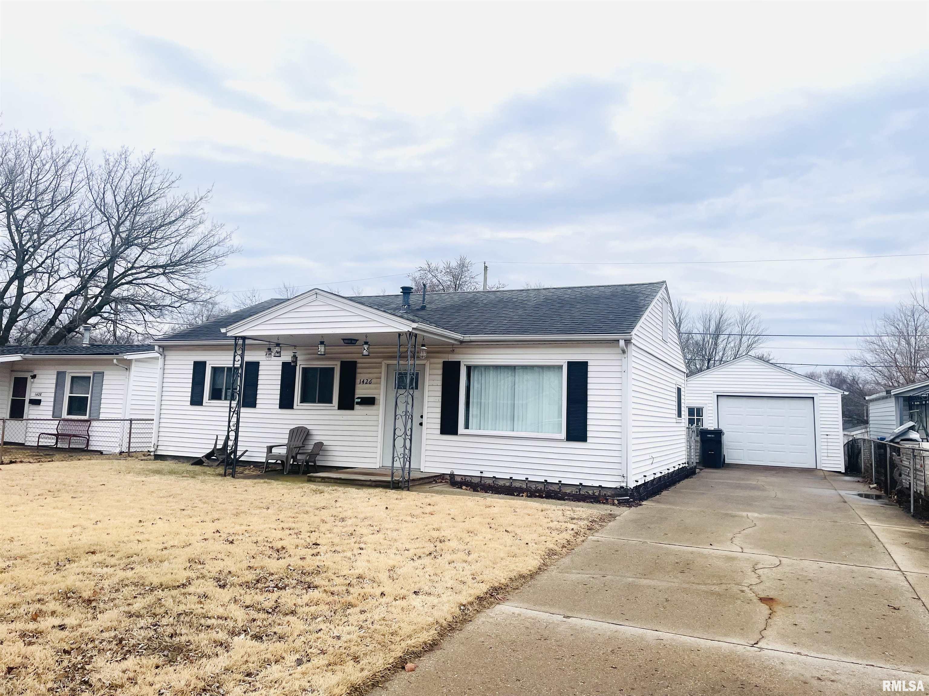 1426 Matilda Street Pekin, IL 61554 - Photo 1 of 7