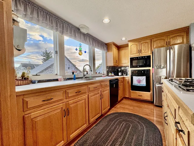 $2,885,000 | 71 Wolcott Avenue, Stonington, CT 06378