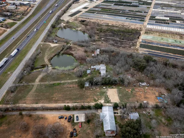 $700,000 | 14989 South Ih 35, Atascosa, TX 78002
