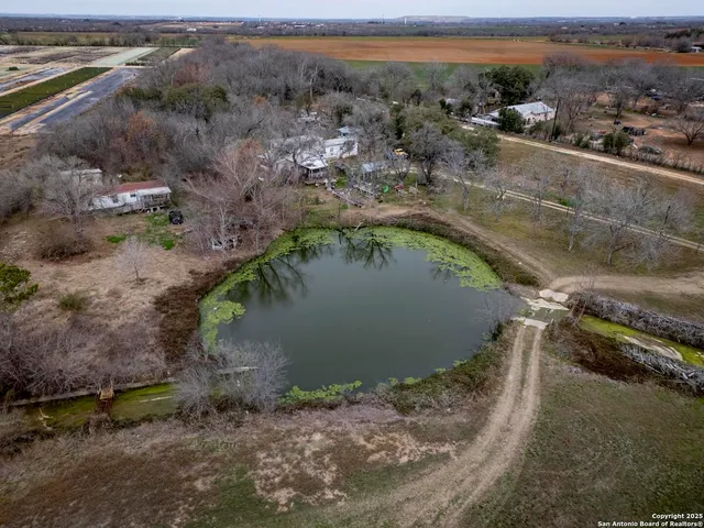 $700,000 | 14989 South Ih 35, Atascosa, TX 78002