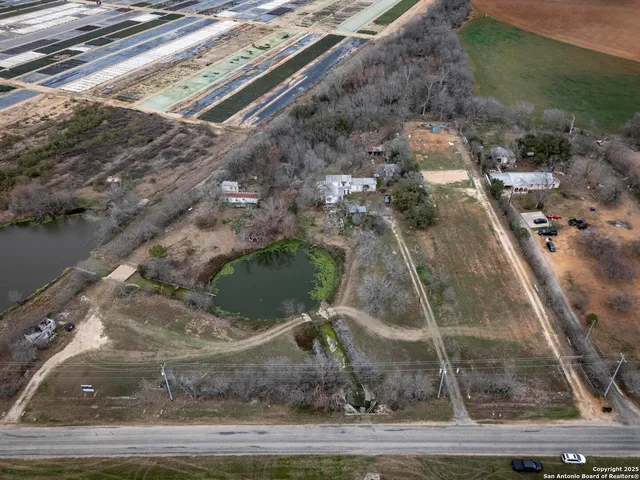 $700,000 | 14989 South Ih 35, Atascosa, TX 78002