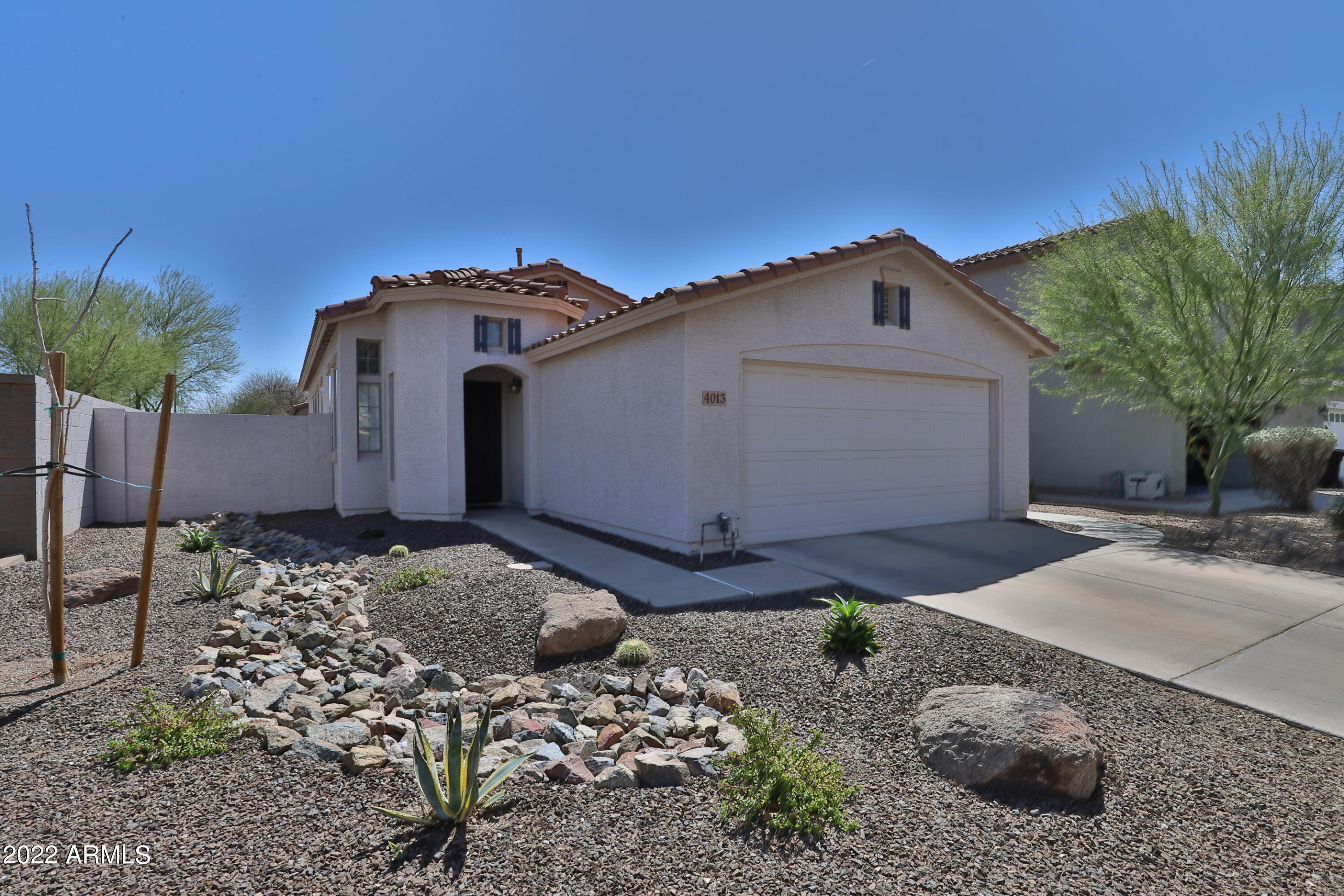 4013 East Ironhorse Road Gilbert, AZ 85297 - Photo 1 of 24 Corner Lot