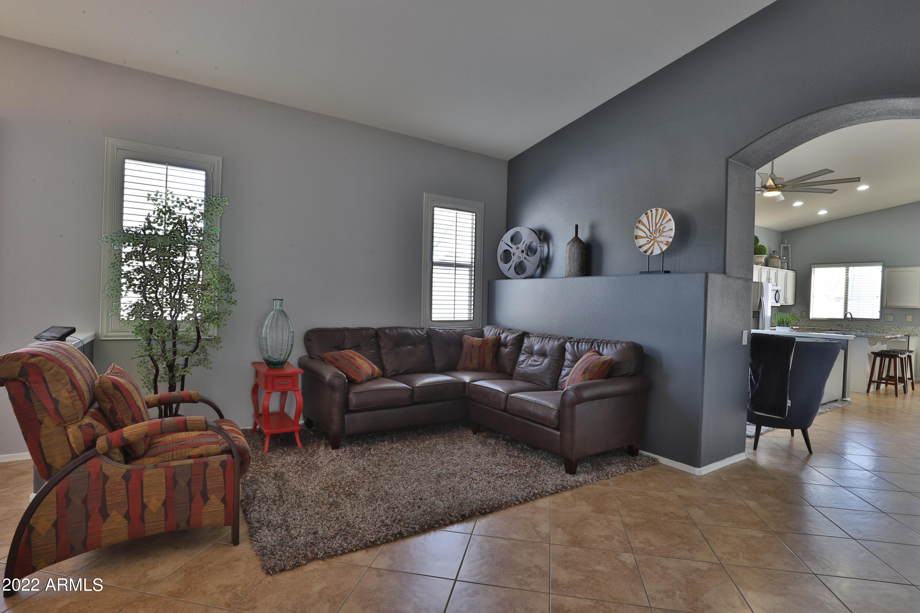 4013 East Ironhorse Road Gilbert, AZ 85297 - Photo 2 of 24 Living room