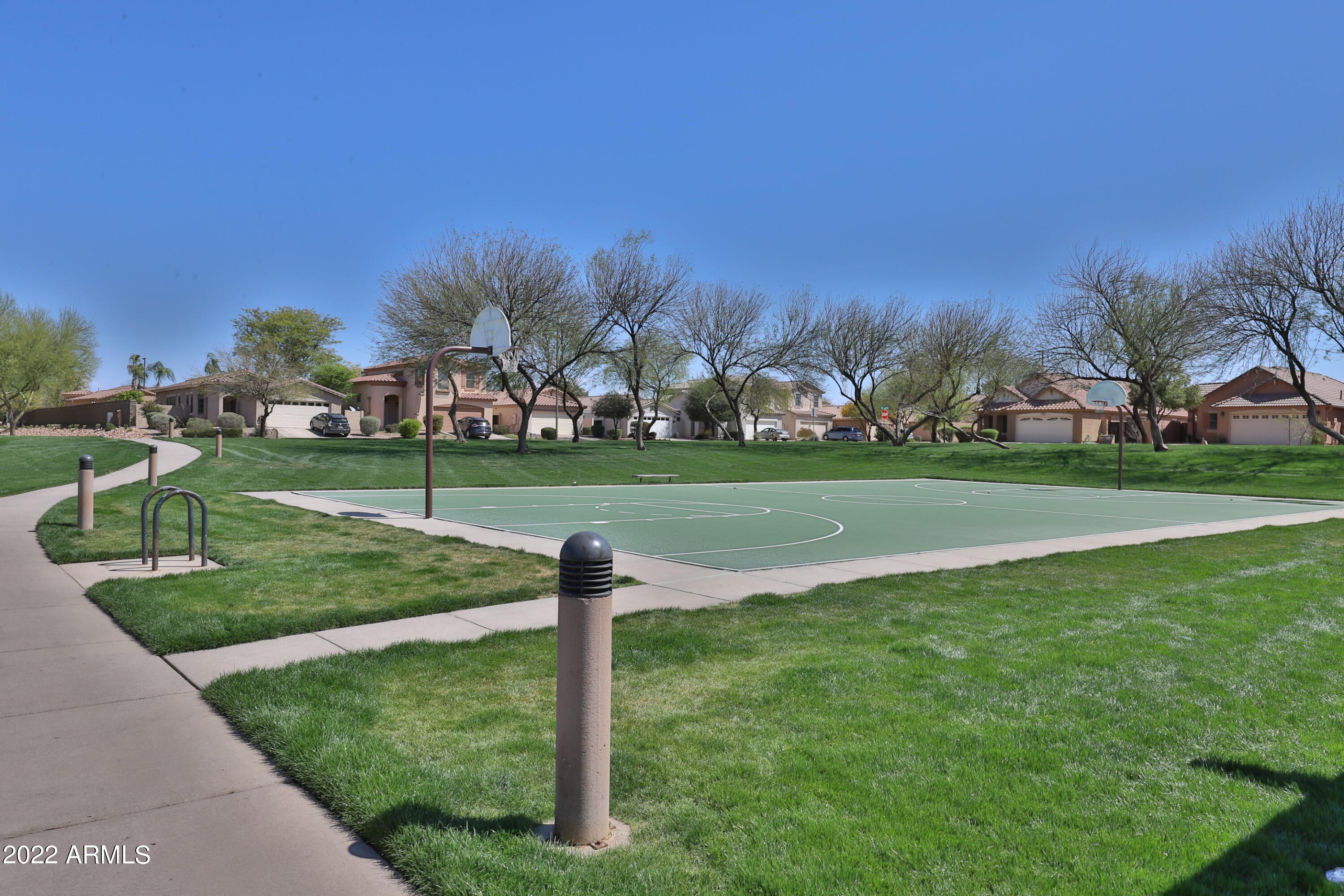 4013 East Ironhorse Road Gilbert, AZ 85297 - Photo 21 of 24 Basketball Court