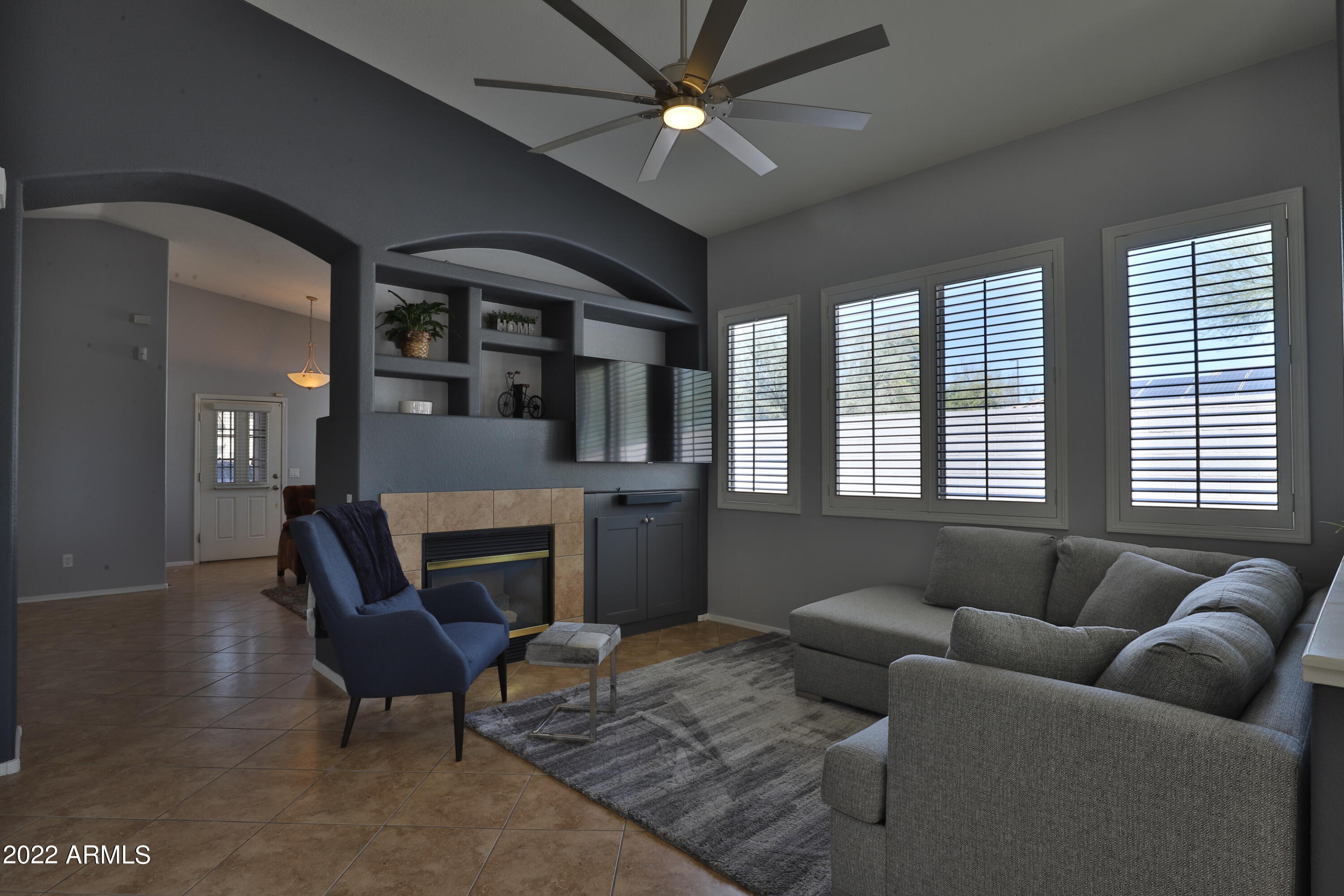 4013 East Ironhorse Road Gilbert, AZ 85297 - Photo 3 of 24 family room