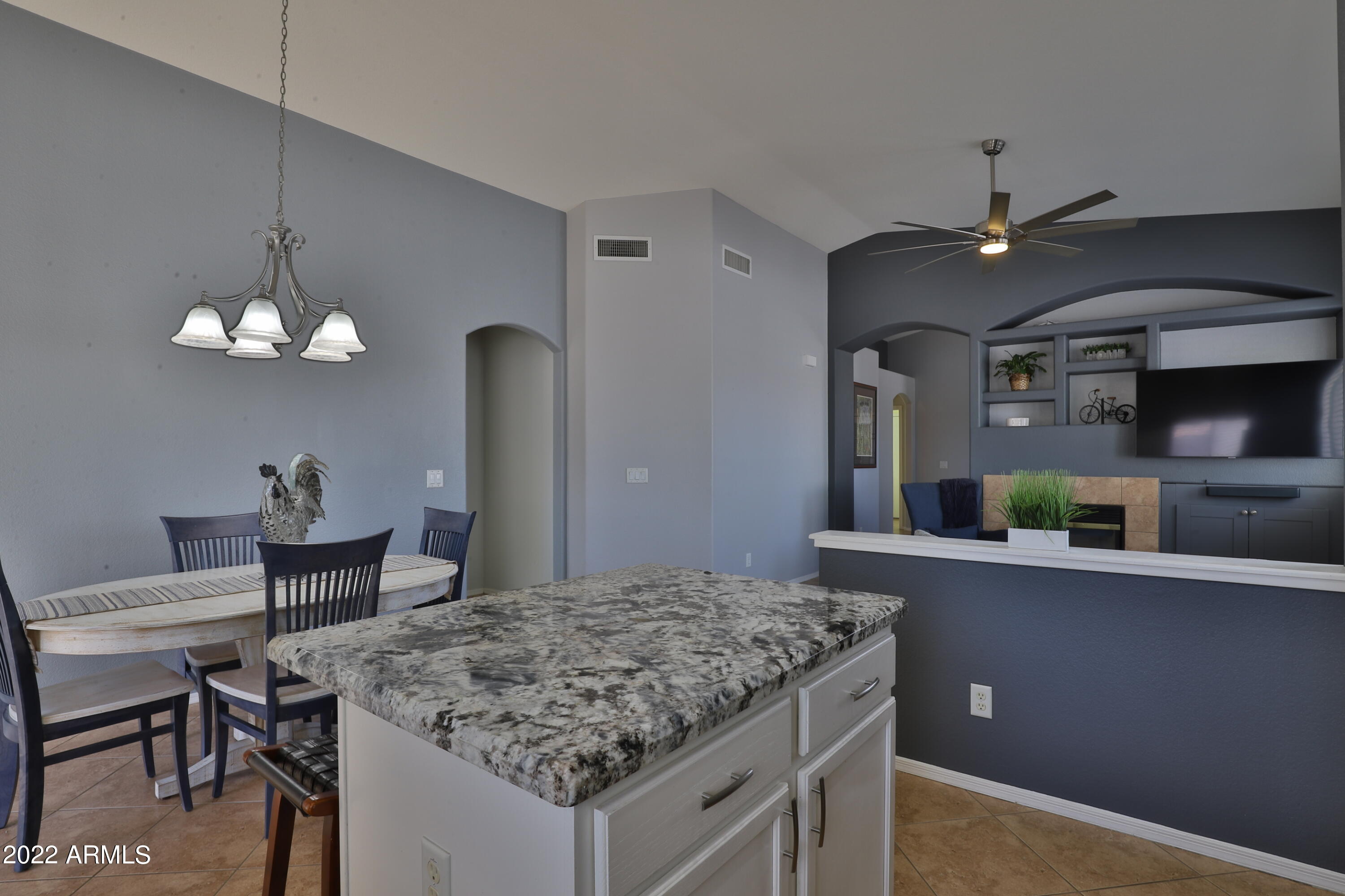 4013 East Ironhorse Road Gilbert, AZ 85297 - Photo 8 of 24 Kitchen 7