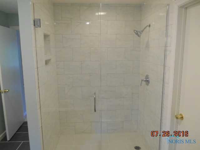 4044 Brookside Road Toledo, OH 43606 - Photo 12 of 20 Gallery Image 12