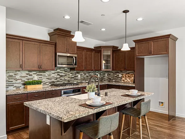 $525,000 | 1009 El Molino Avenue, Clovis, CA 93619