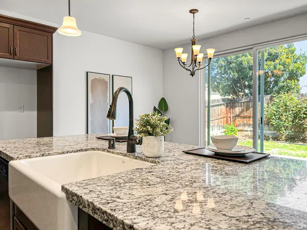 $525,000 | 1009 El Molino Avenue, Clovis, CA 93619