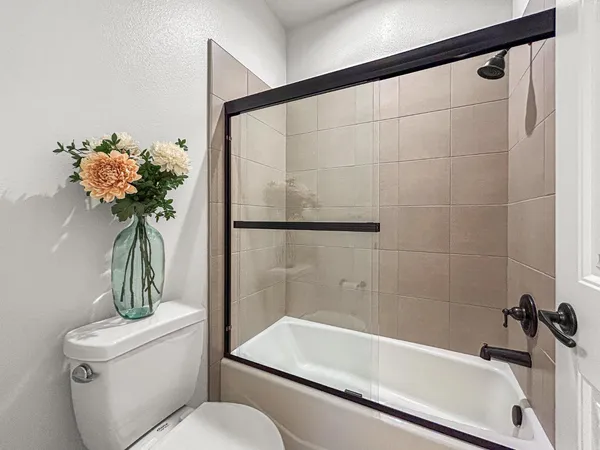 $525,000 | 1009 El Molino Avenue, Clovis, CA 93619