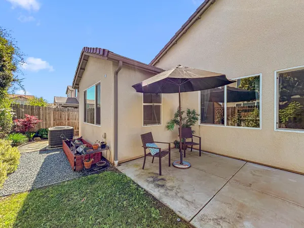 $525,000 | 1009 El Molino Avenue, Clovis, CA 93619
