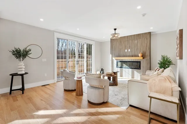 $1,819,900 | 7 Blue Heron Way, Acton, MA 01720