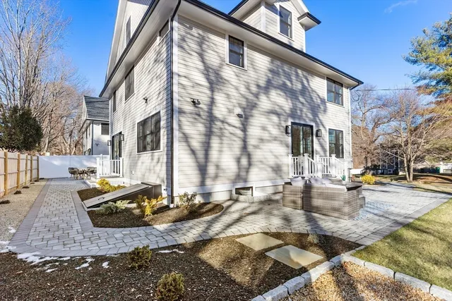 $1,819,900 | 7 Blue Heron Way, Acton, MA 01720