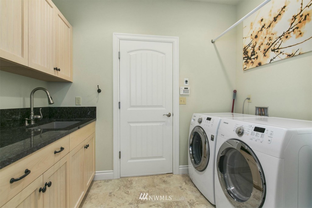 3312 Russet Road Brier, WA 98036 - Photo 22 of 25 Gallery Image 22