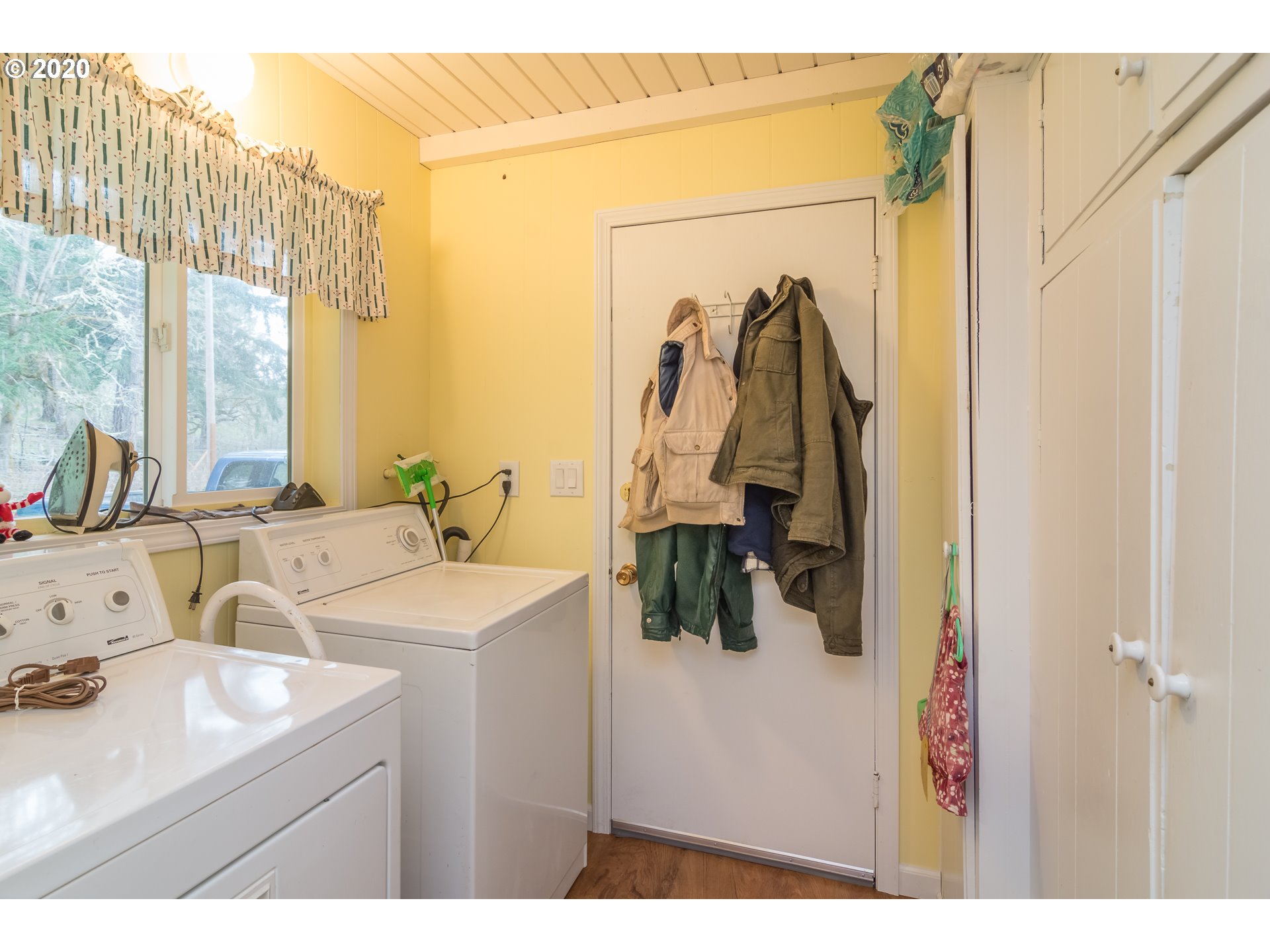 8124 Upper Olalla Road Winston, OR 97496 - Photo 14 of 32