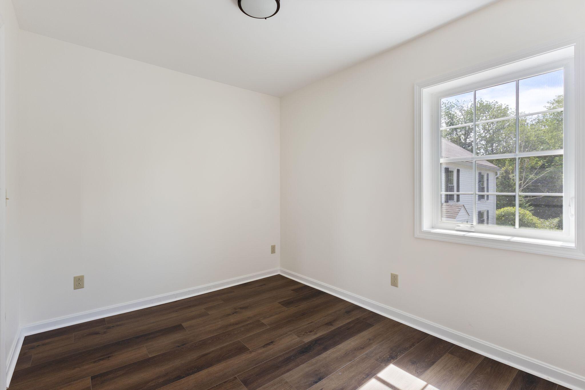 216 Middle Road Falmouth, ME 04105 - Photo 43 of 54 216_Middle_Rd_44