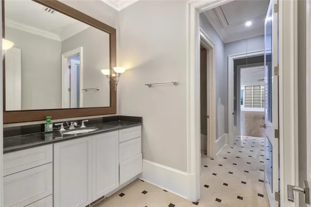 $2,450,000 | 6 Oakland Road, Kenner, LA 70065