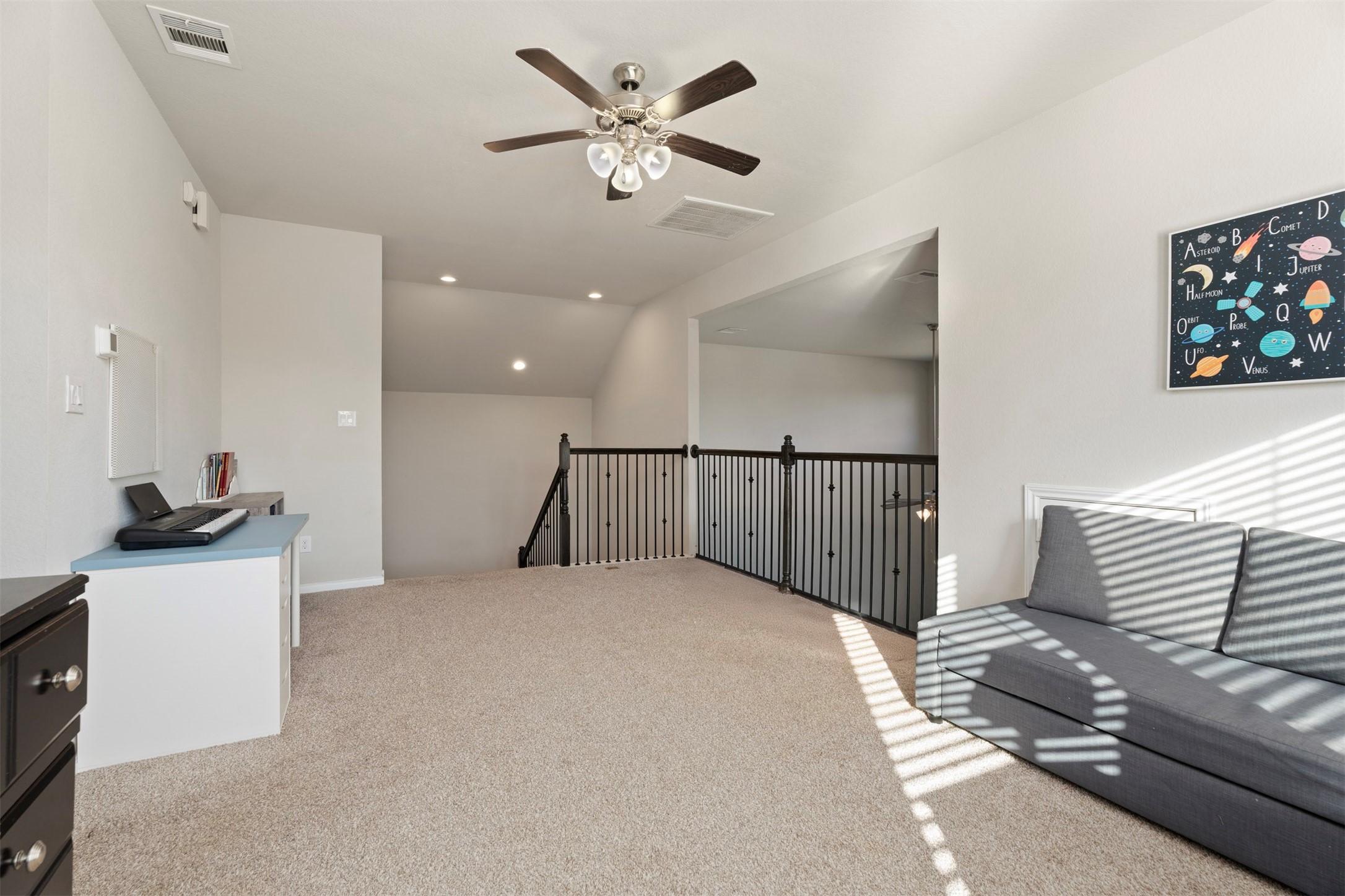 28109 Steepleridge Ct Spring Spring, TX 77386 - Photo 25 of 36 a living room with furniture