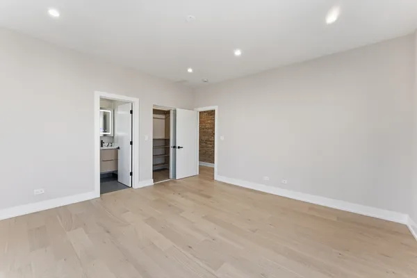 $5,500 | 7518 North Eastlake Terrace, Unit 2, Chicago, IL 60626