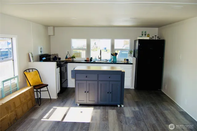 $64,995 | 1320 North Oak Harbor Street, Unit 162, Oak Harbor, WA 98277