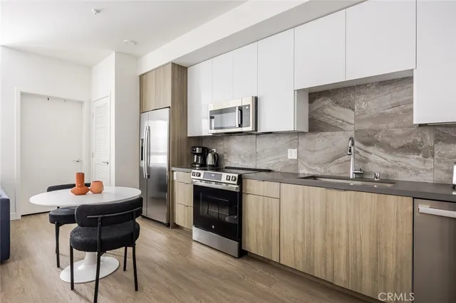 $2,529 | 511 South Harbor Boulevard, Unit 620, San Pedro, CA 90731