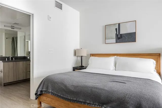 $2,529 | 511 South Harbor Boulevard, Unit 620, San Pedro, CA 90731