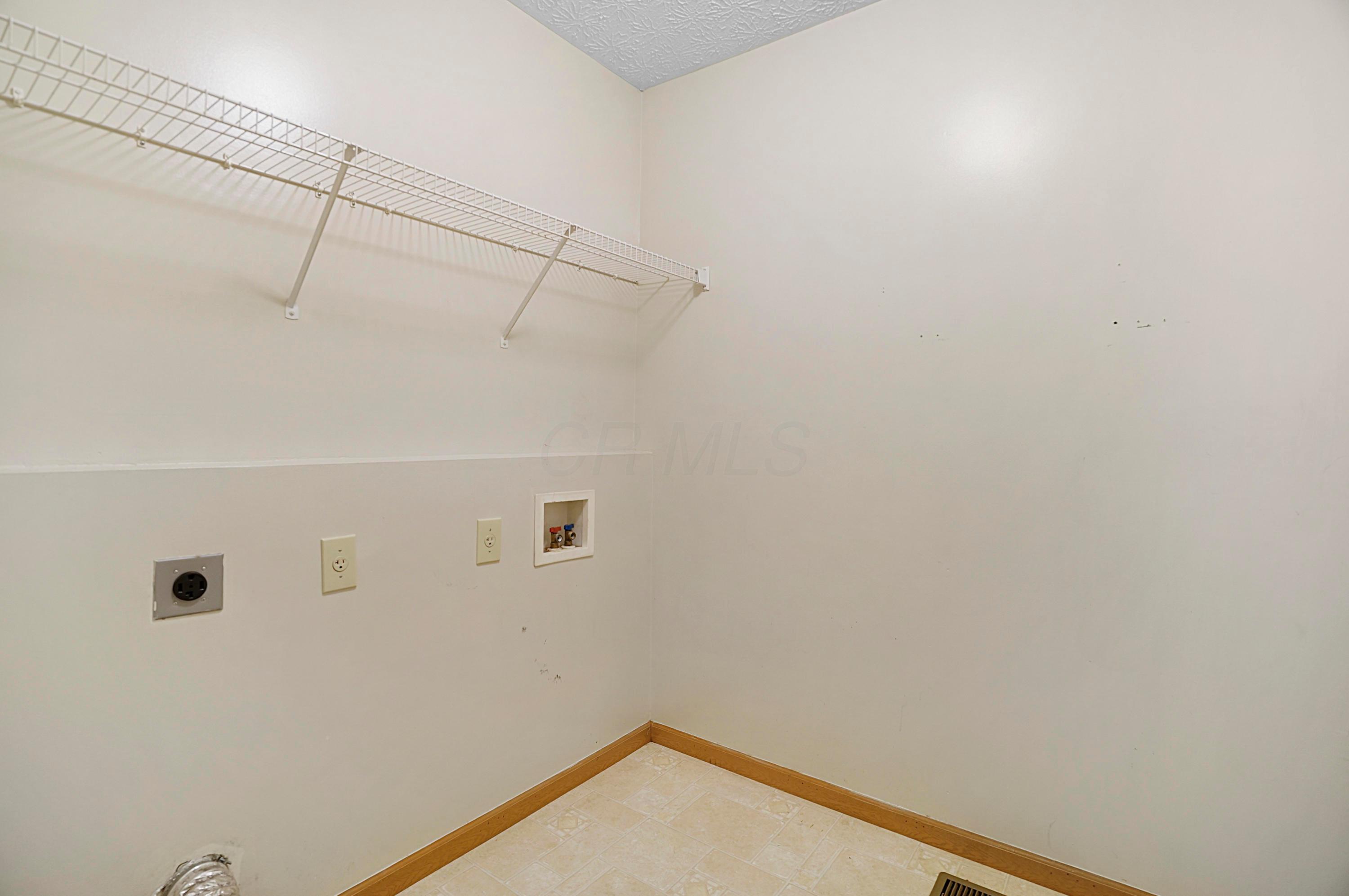 230 Lofton Circle Delaware, OH 43015 - Photo 20 of 34