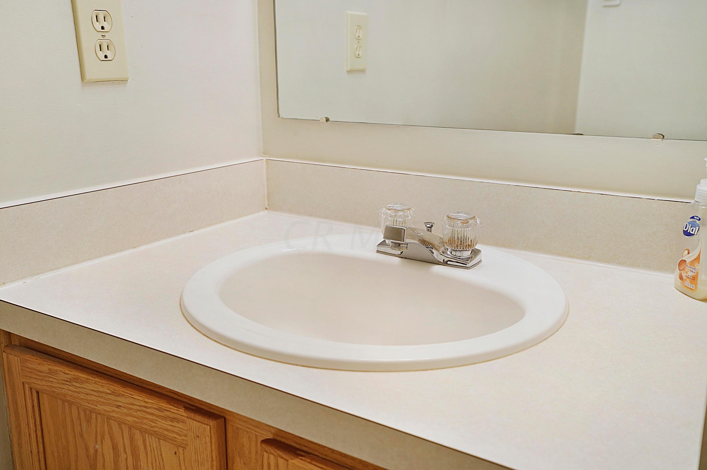 230 Lofton Circle Delaware, OH 43015 - Photo 21 of 34