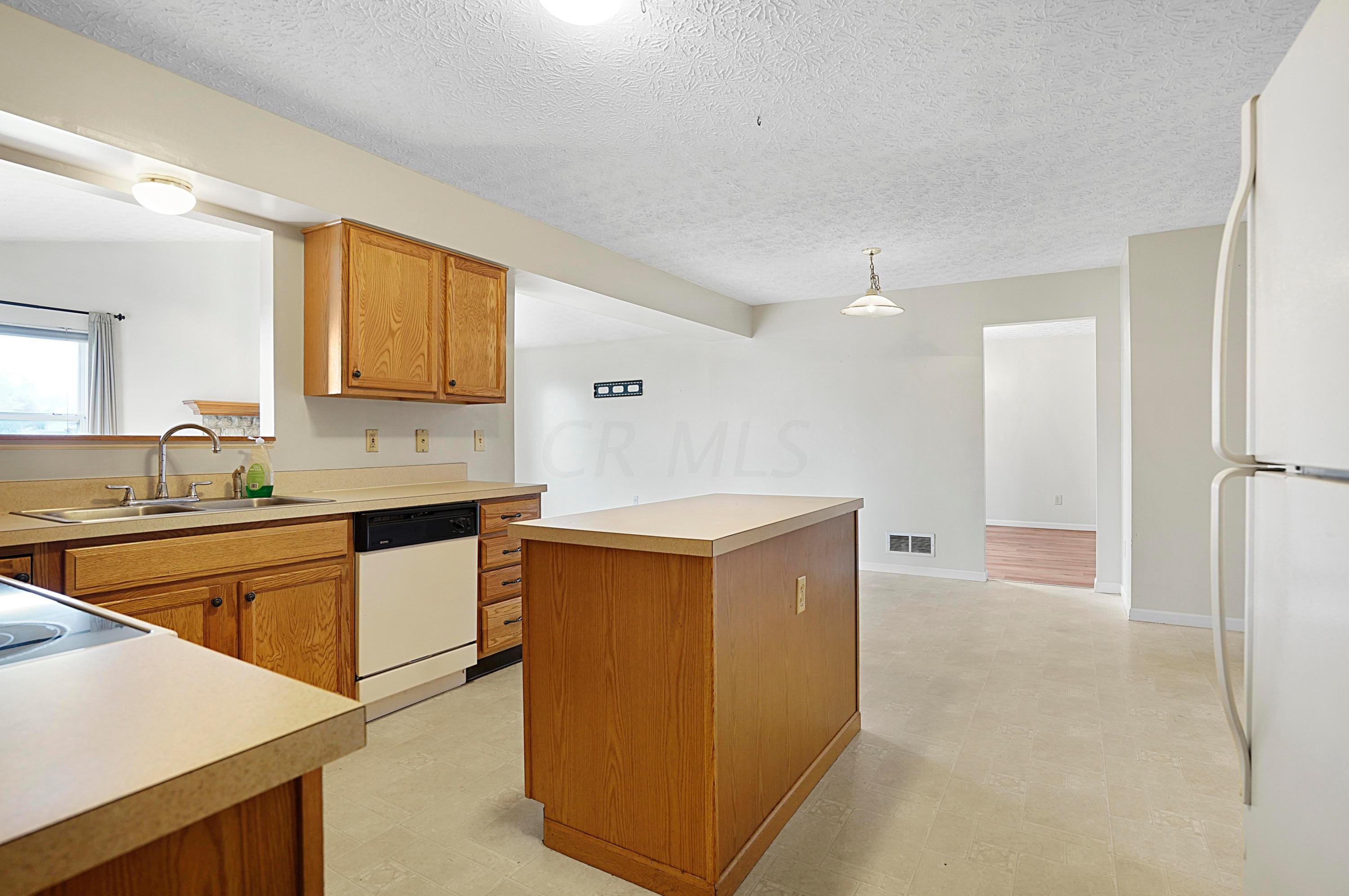230 Lofton Circle Delaware, OH 43015 - Photo 22 of 34