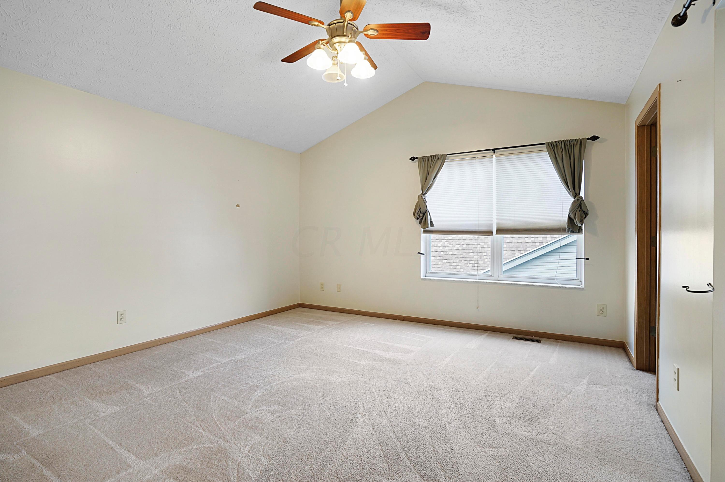 230 Lofton Circle Delaware, OH 43015 - Photo 23 of 34