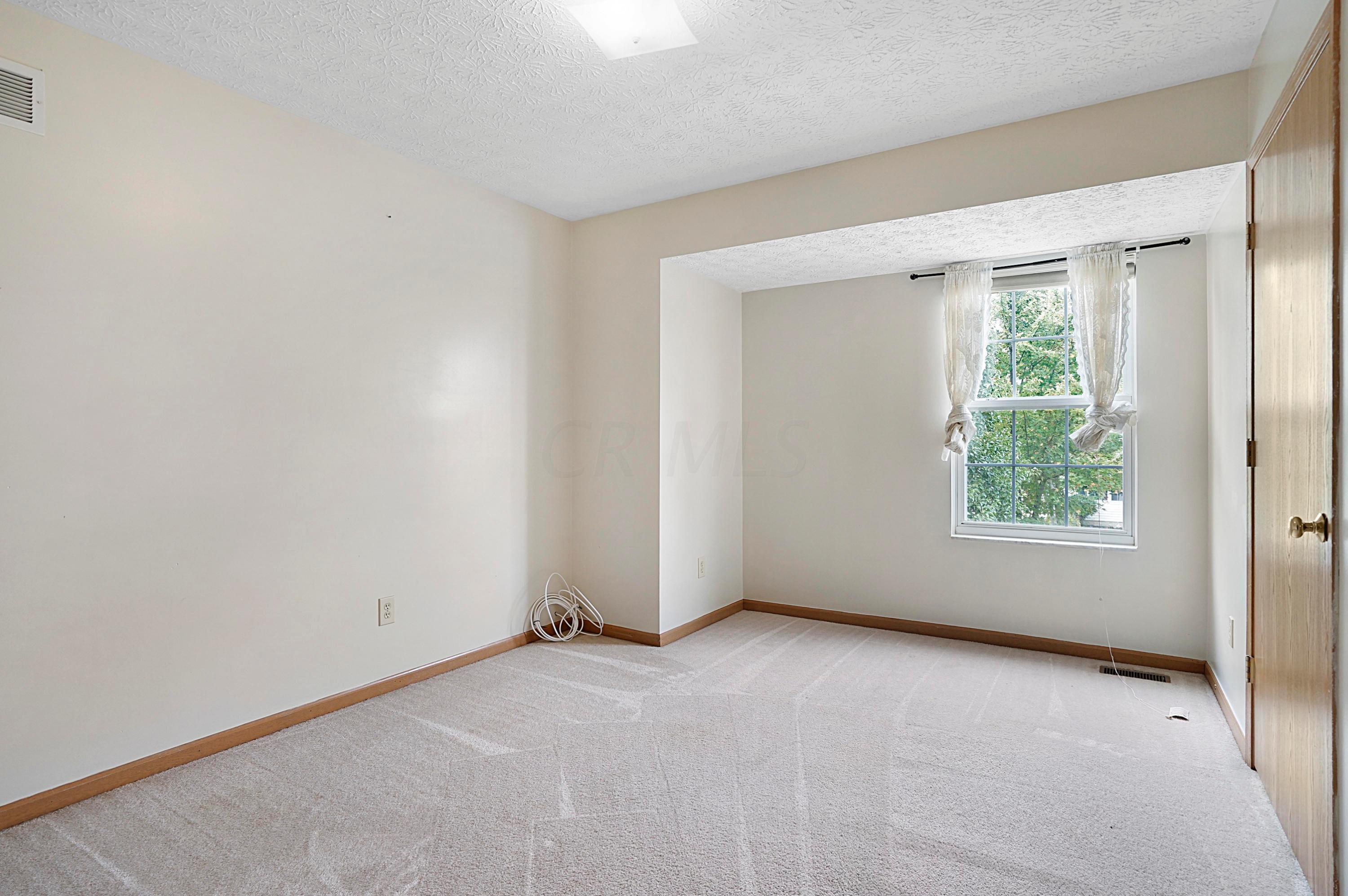230 Lofton Circle Delaware, OH 43015 - Photo 28 of 34