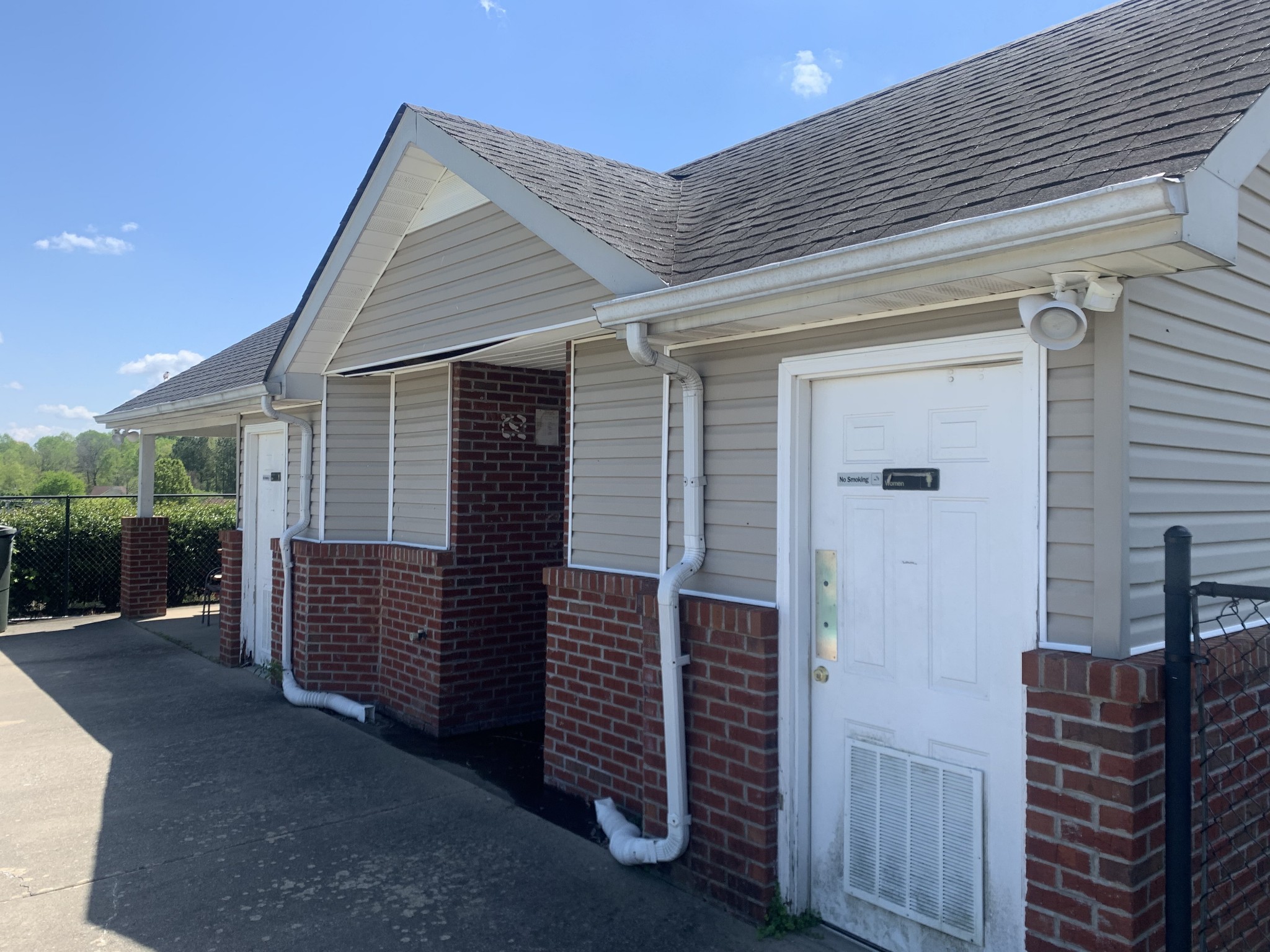 503 Berry Circle Springfield, TN 37172 - Photo 21 of 21 front view of a house with a brick wall
