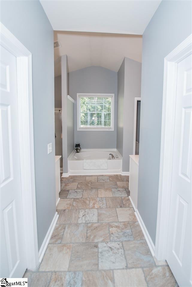 106 Tagus Court Greenville, SC 29607 - Photo 25 of 33 Gallery Image 25
