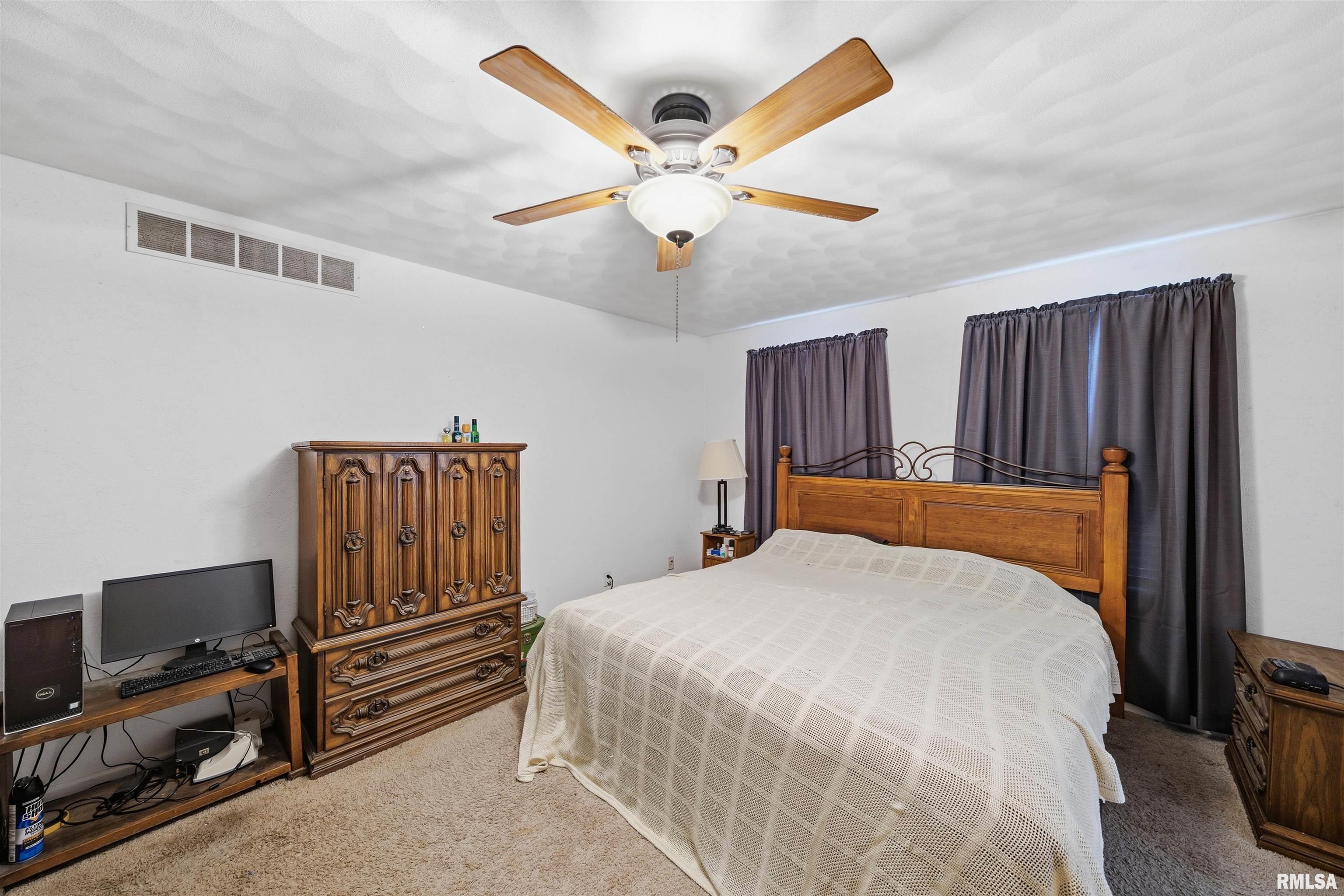 701 Buckhaven Street Pekin, IL 61554 - Photo 14 of 21