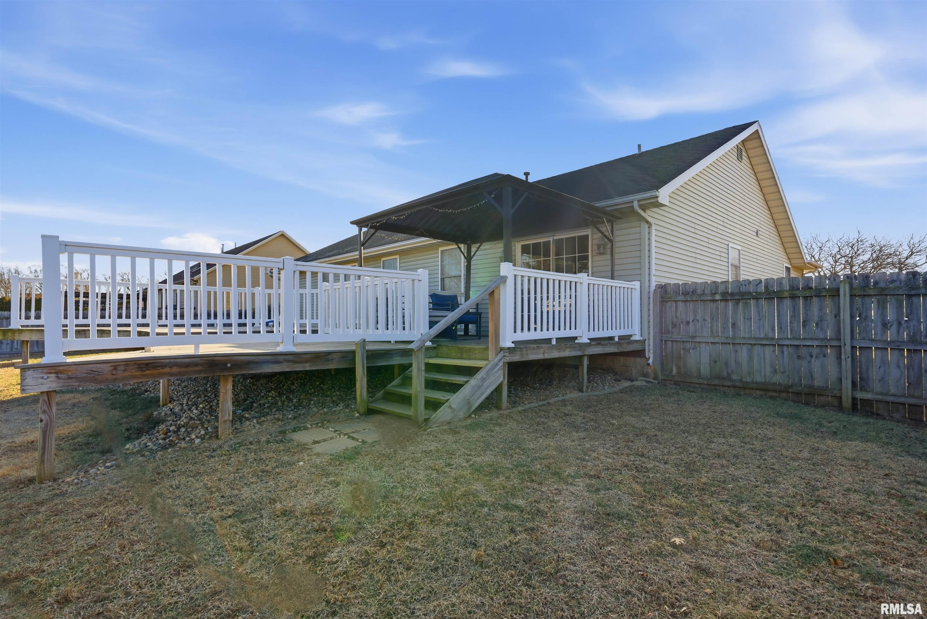 701 Buckhaven Street Pekin, IL 61554 - Photo 17 of 21