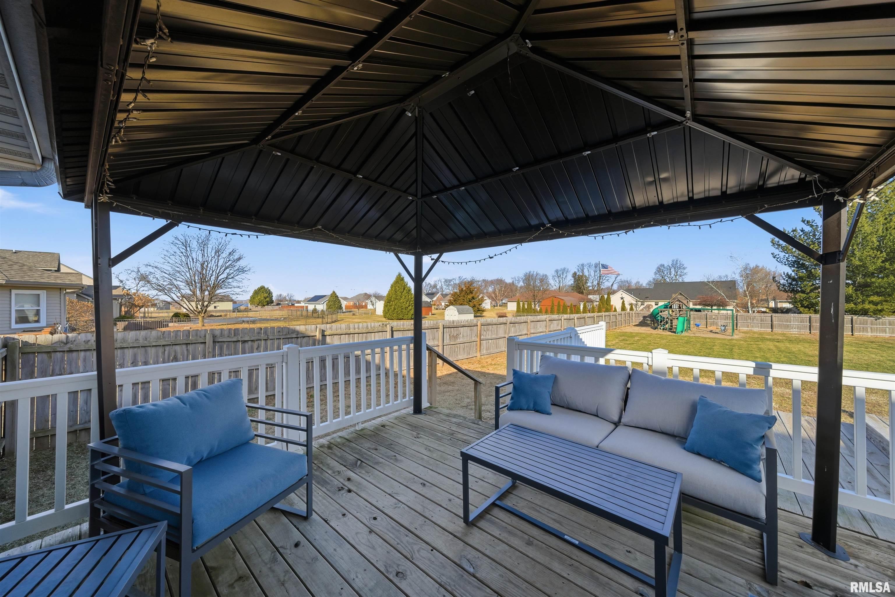 701 Buckhaven Street Pekin, IL 61554 - Photo 18 of 21