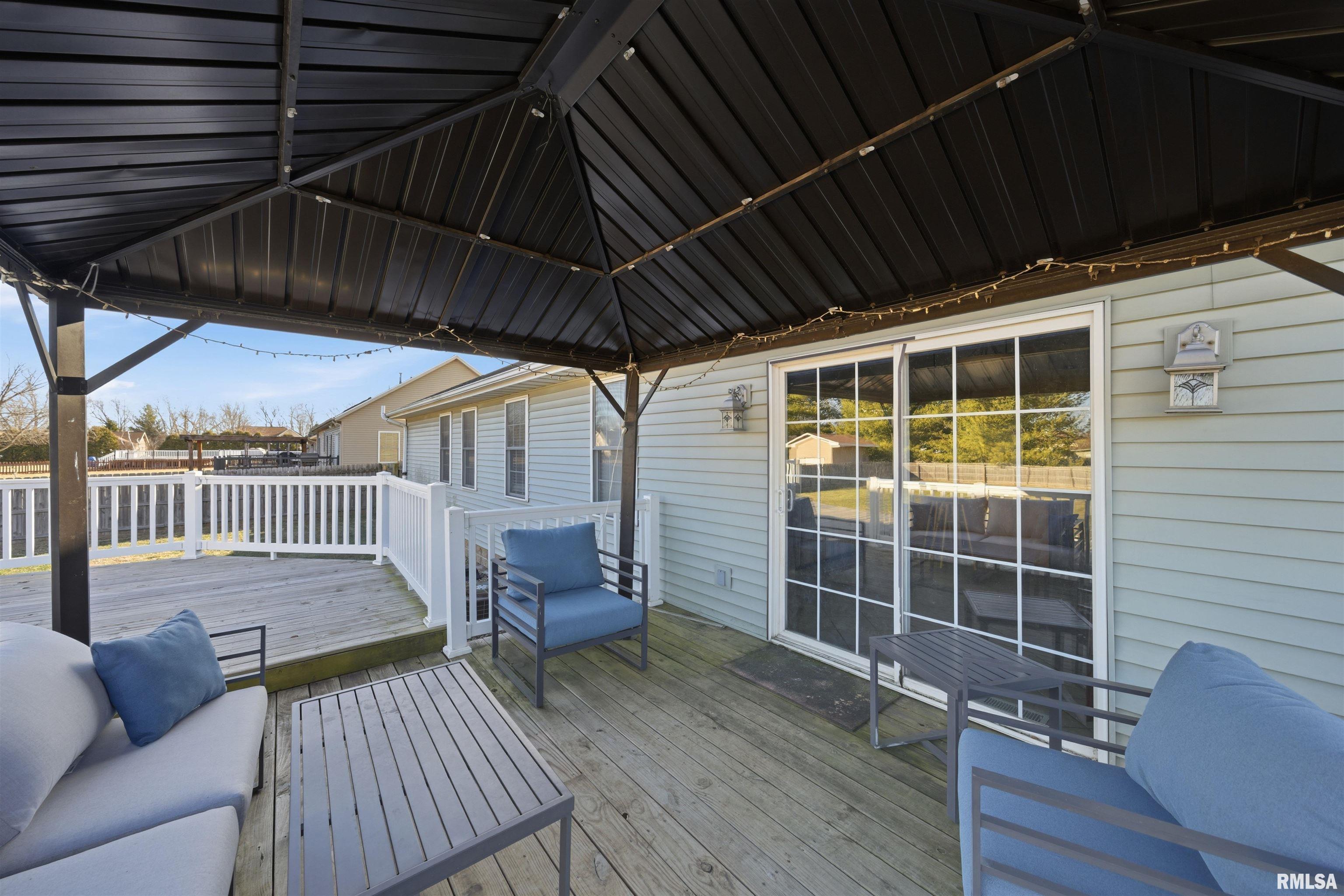 701 Buckhaven Street Pekin, IL 61554 - Photo 19 of 21