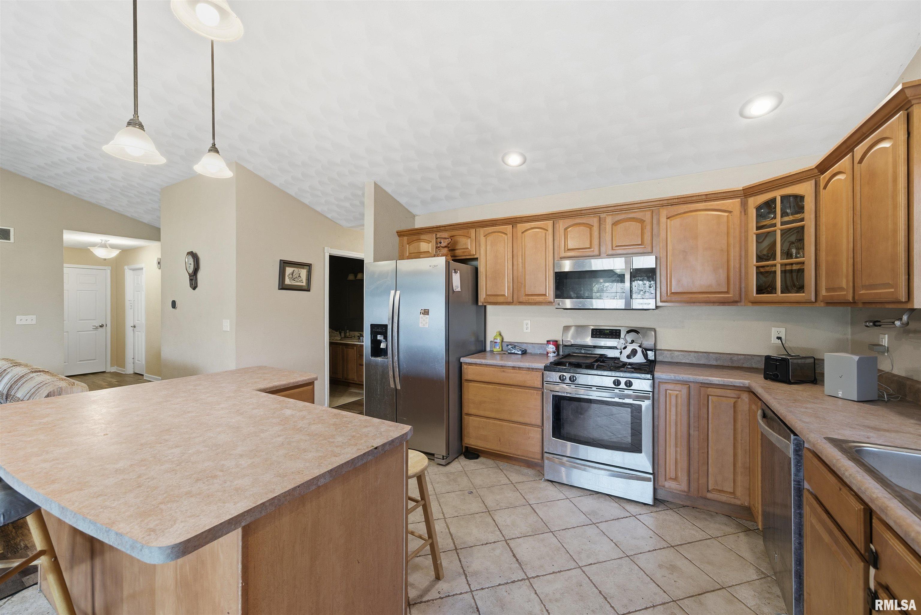 701 Buckhaven Street Pekin, IL 61554 - Photo 10 of 21