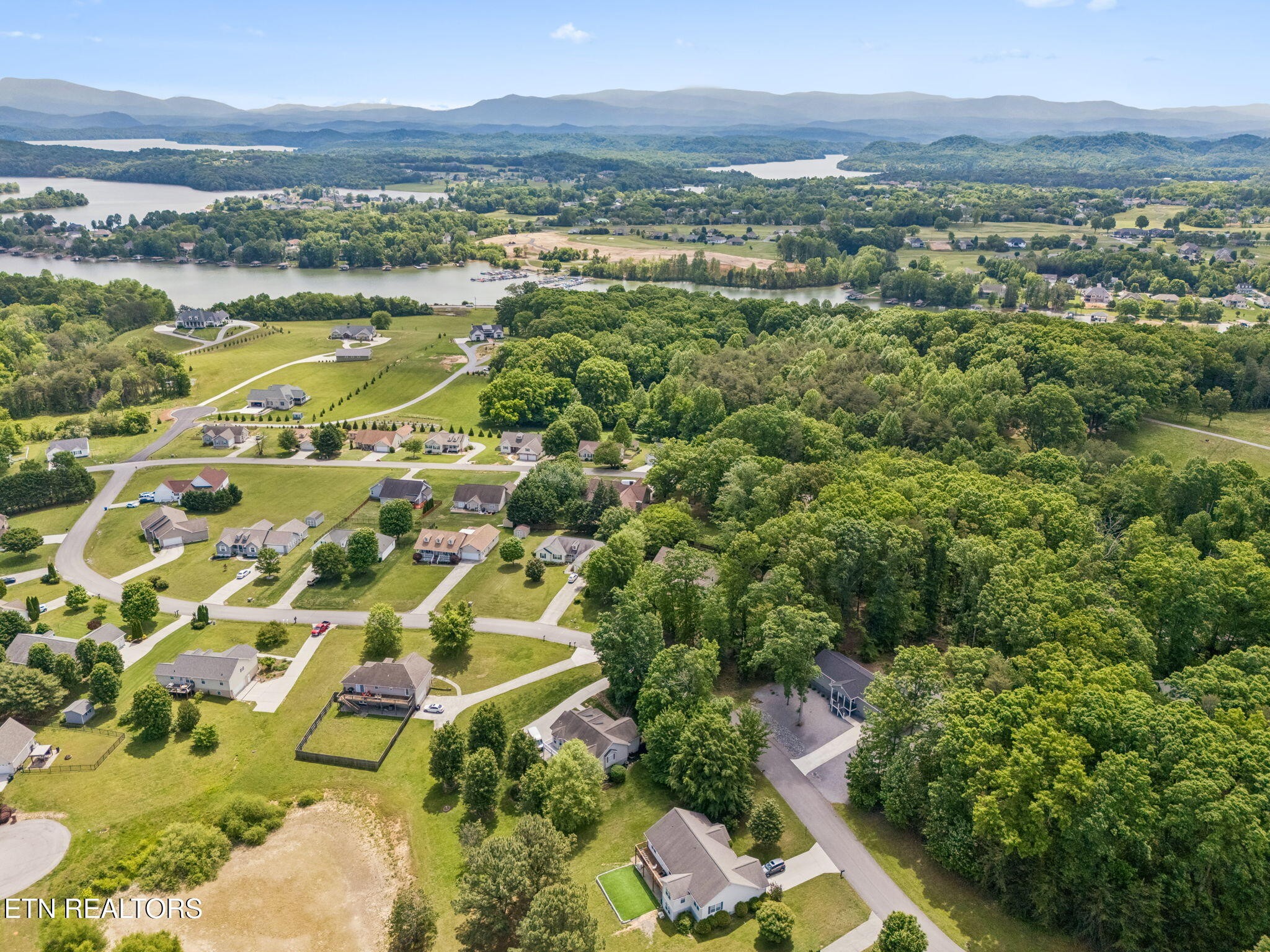 135 Country Way Road Vonore, TN 37885 - Photo 48 of 49 Gallery Image 48