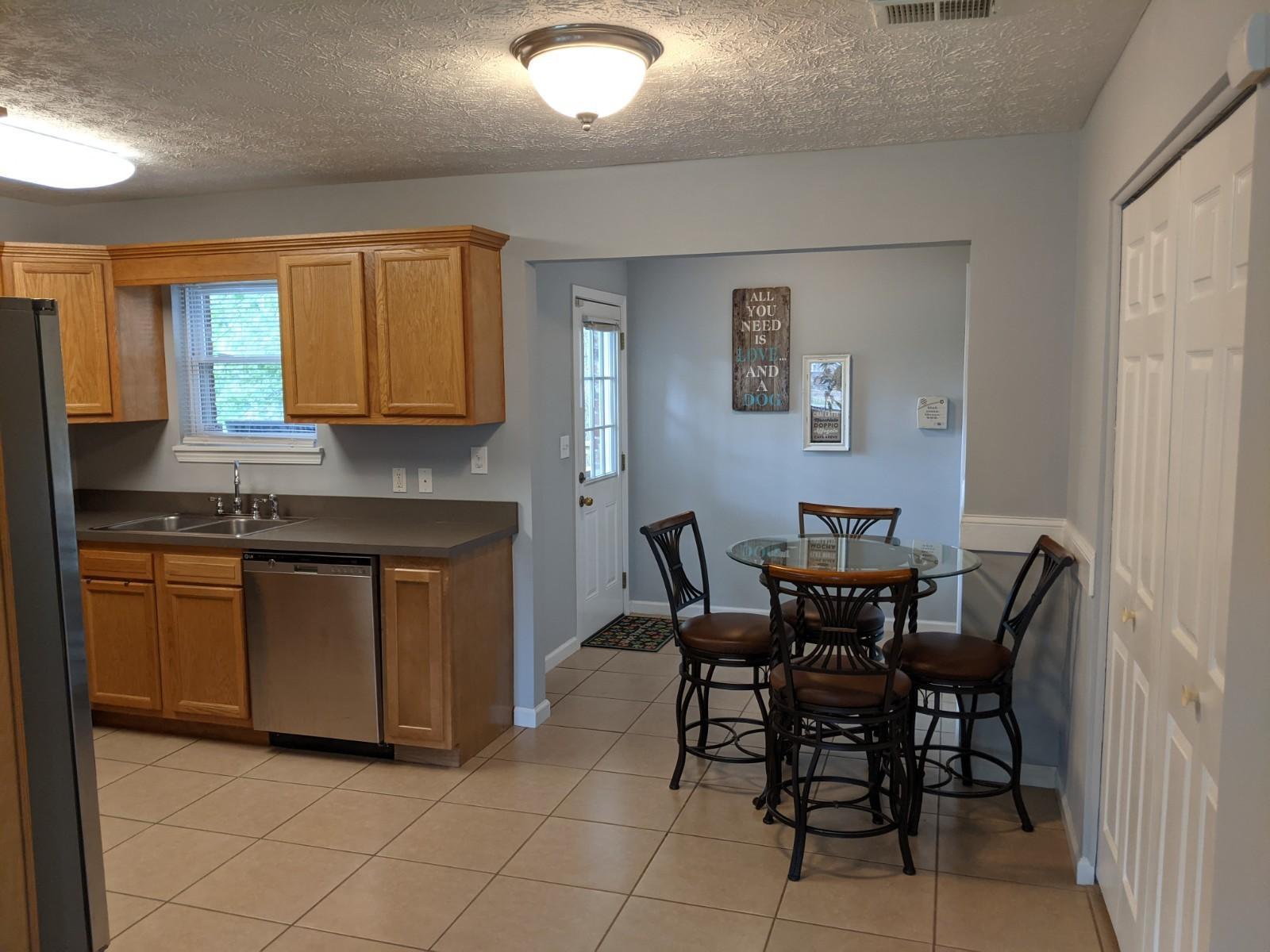 11106 Torrington Road Louisville, KY 40272 - Photo 7 of 22 PXL_20210511_173915745
