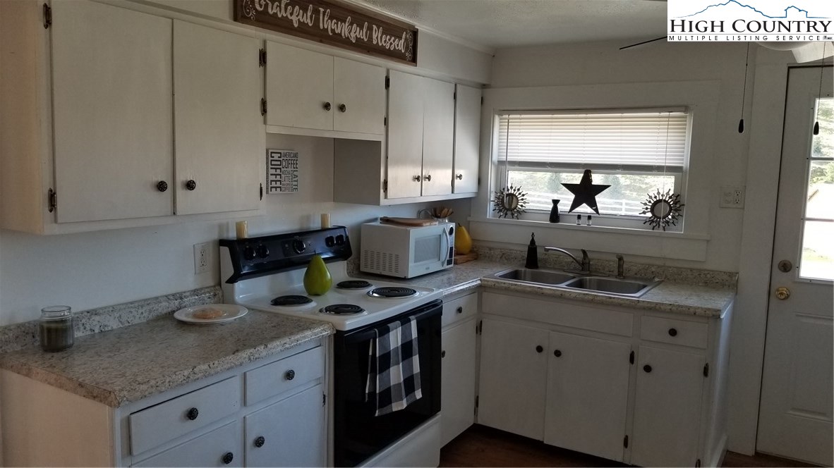 478 Hardin Road Boone, NC 28607 - Photo 8 of 23 Gallery Image 8