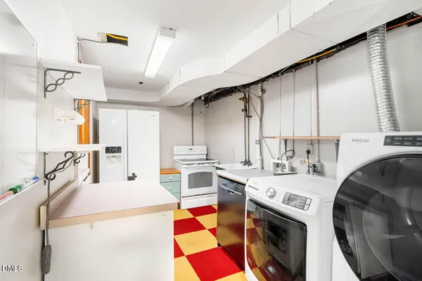 $950,000 | 31 Mt Bolus Road, Chapel Hill, NC 27514