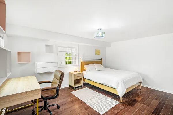 $950,000 | 31 Mt Bolus Road, Chapel Hill, NC 27514