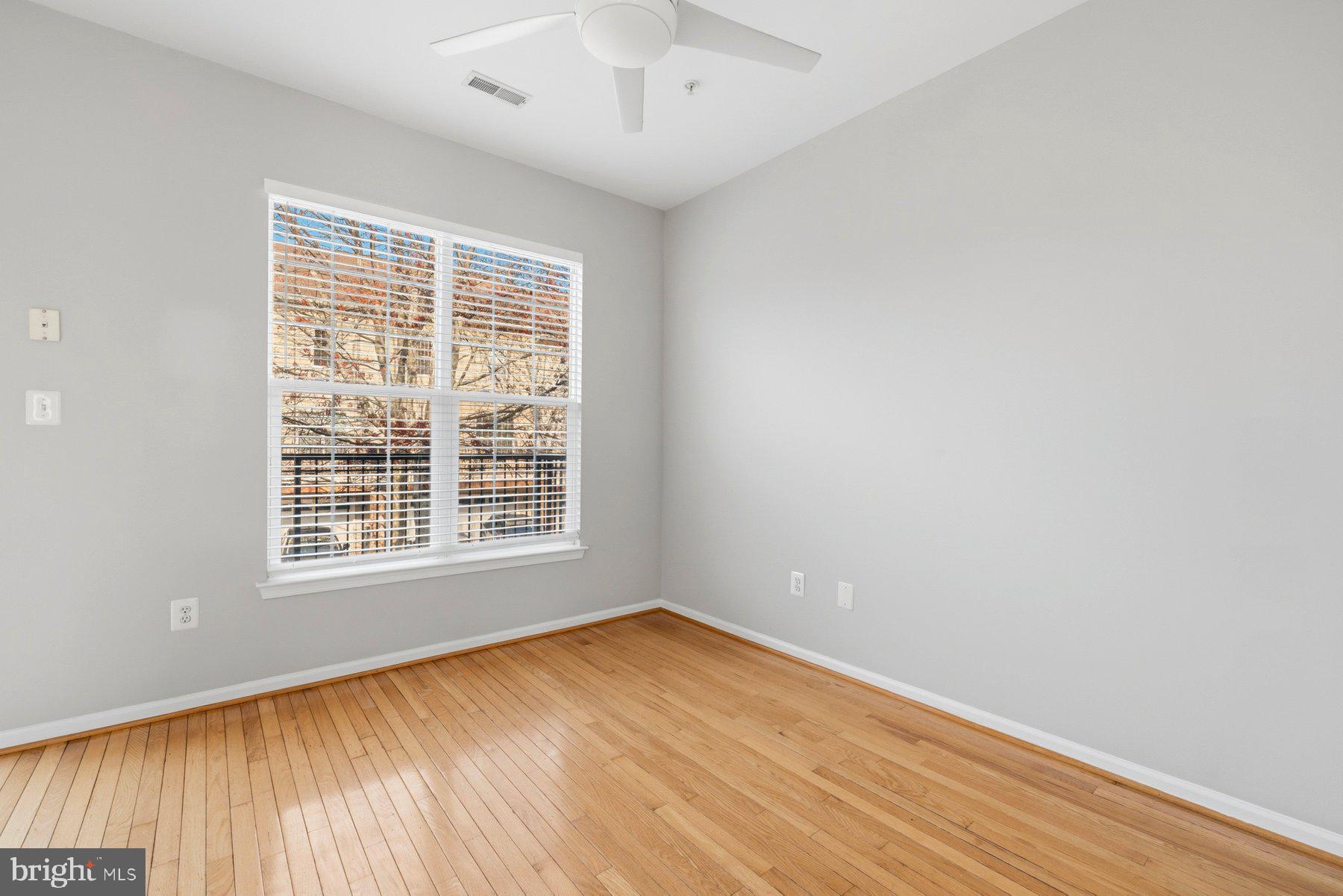 9702 Washingtonian Boulevard Gaithersburg, MD 20878 - Photo 24 of 30