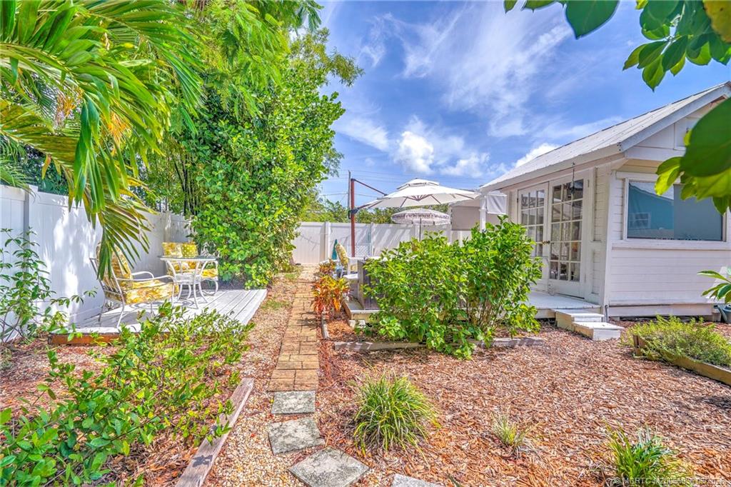412 Southwest Akron Avenue Stuart, FL 34994 - Photo 33 of 96