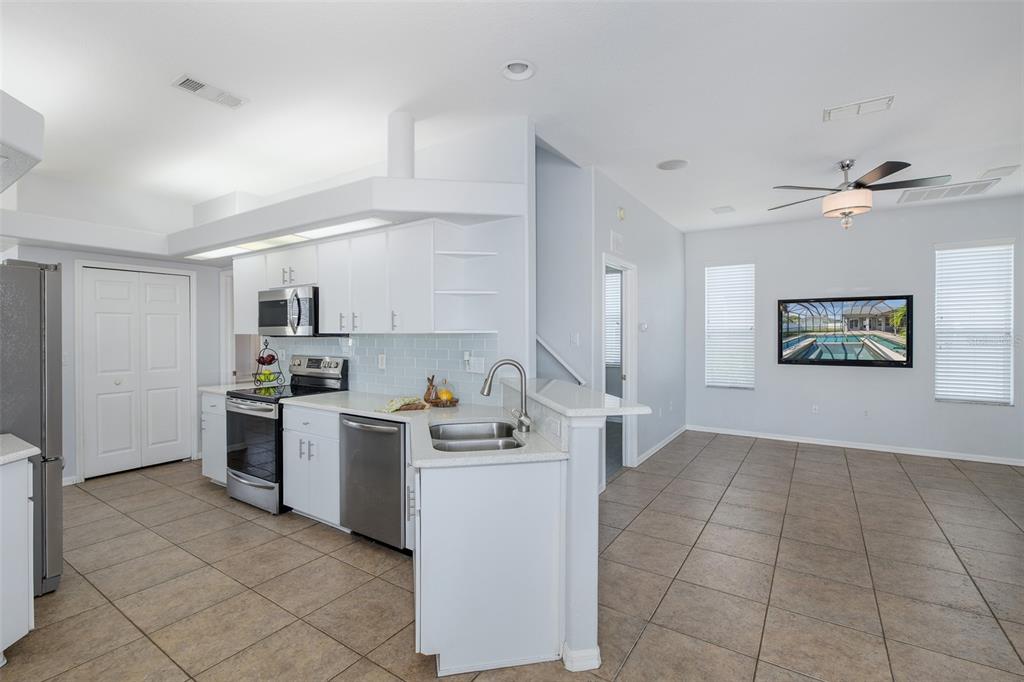 8918 Linebrook Drive Trinity, FL 34655 - Photo 22 of 76