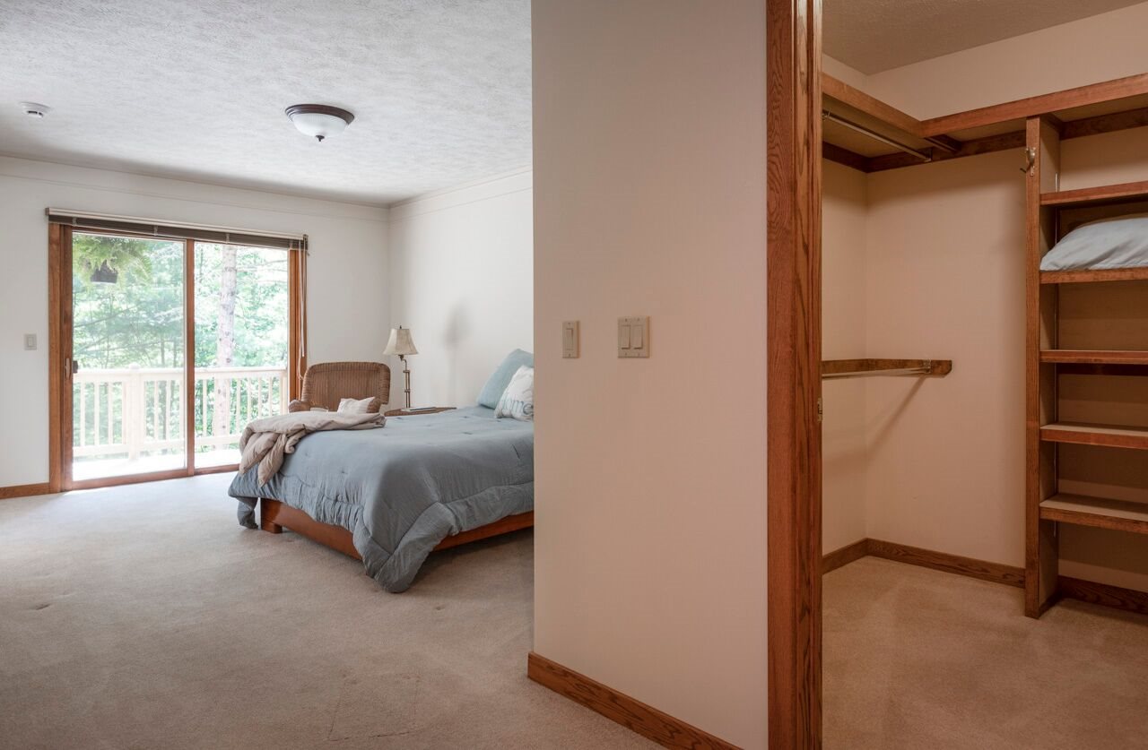 6448 Mission Ridge Traverse City, MI 49686 - Photo 11 of 26 1864616-10.JPG