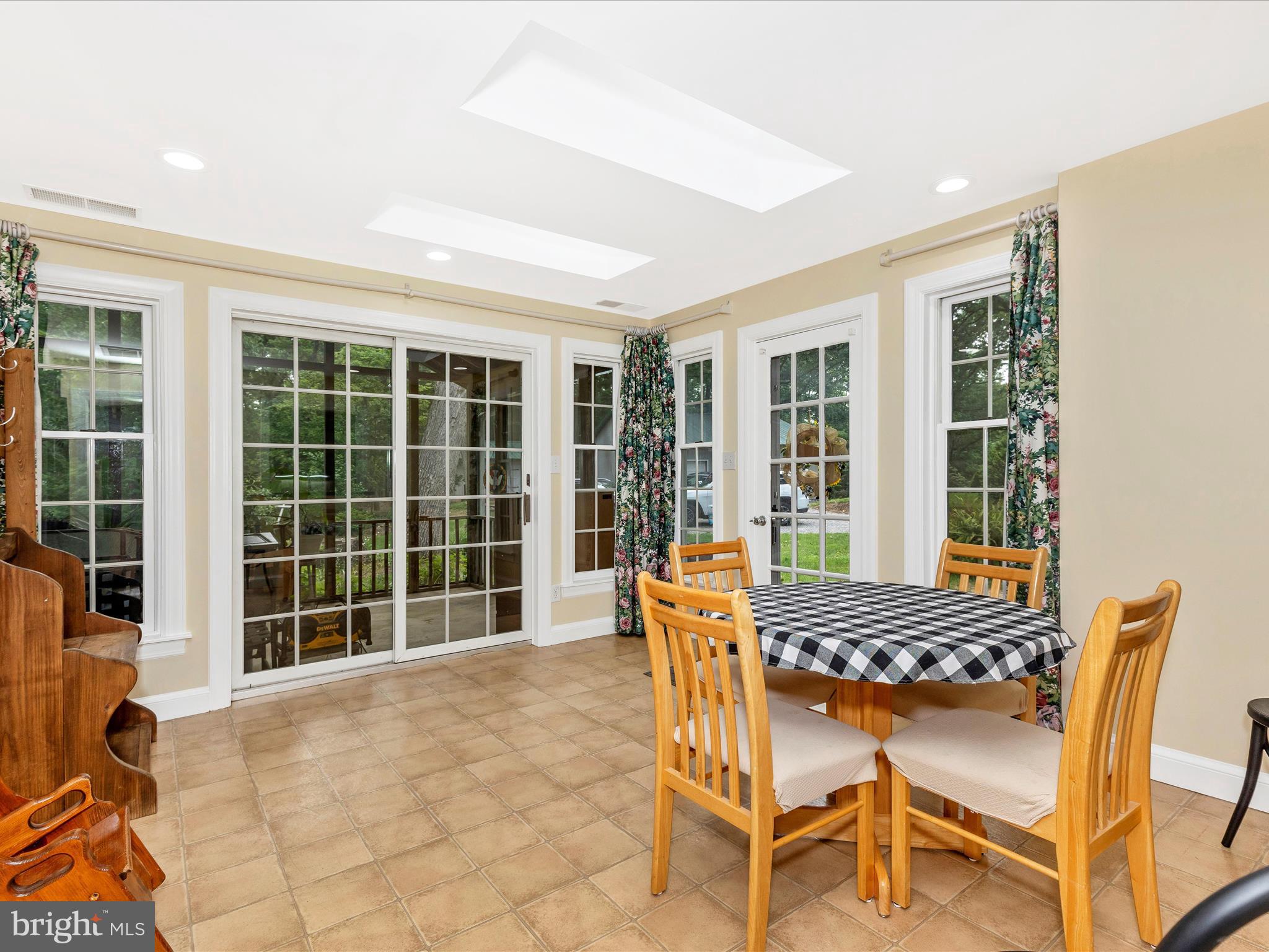 4600 Wayne Road Chambersburg, PA 17202 - Photo 24 of 58 Sunroom