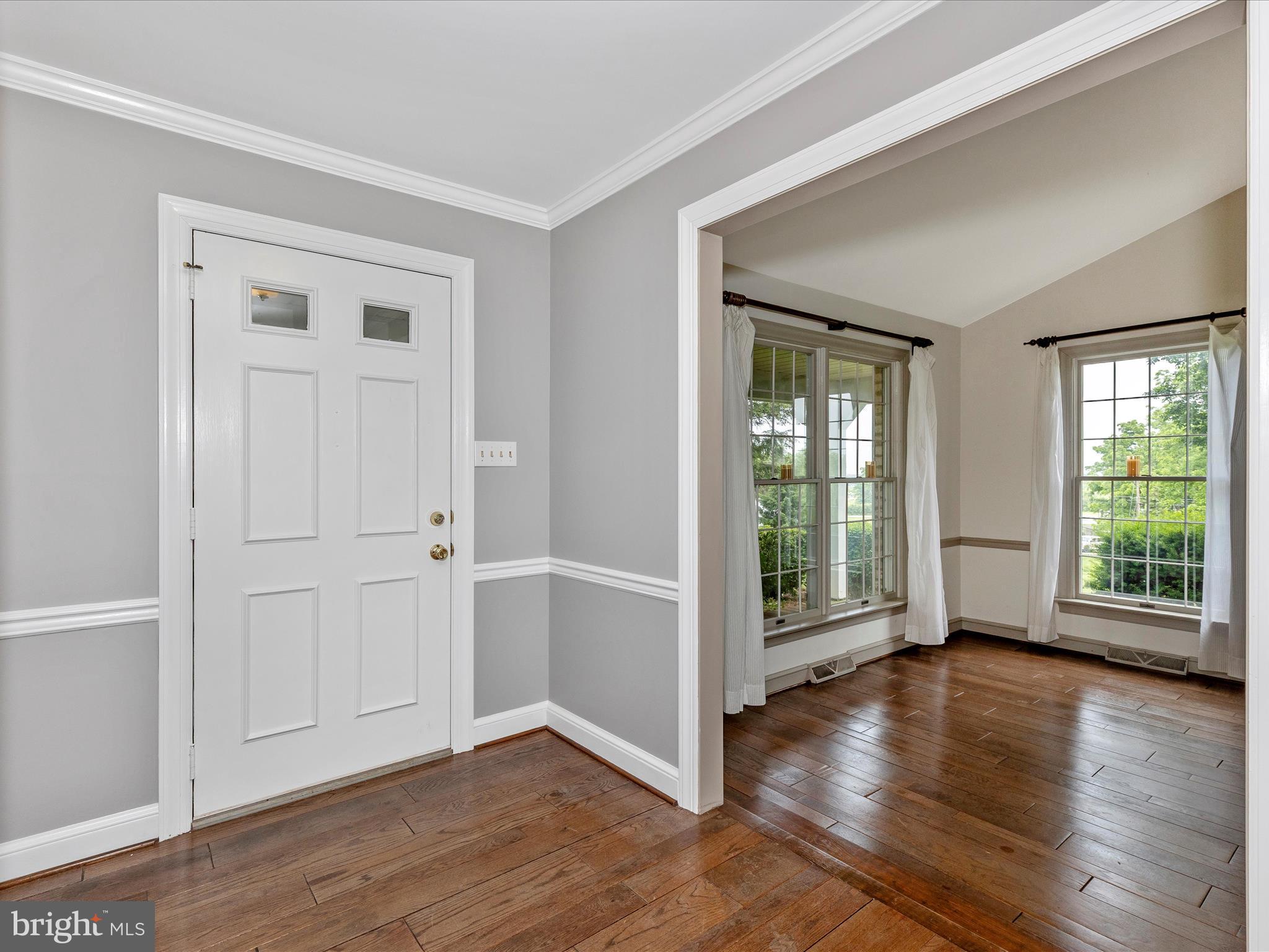 4600 Wayne Road Chambersburg, PA 17202 - Photo 3 of 58 Foyer